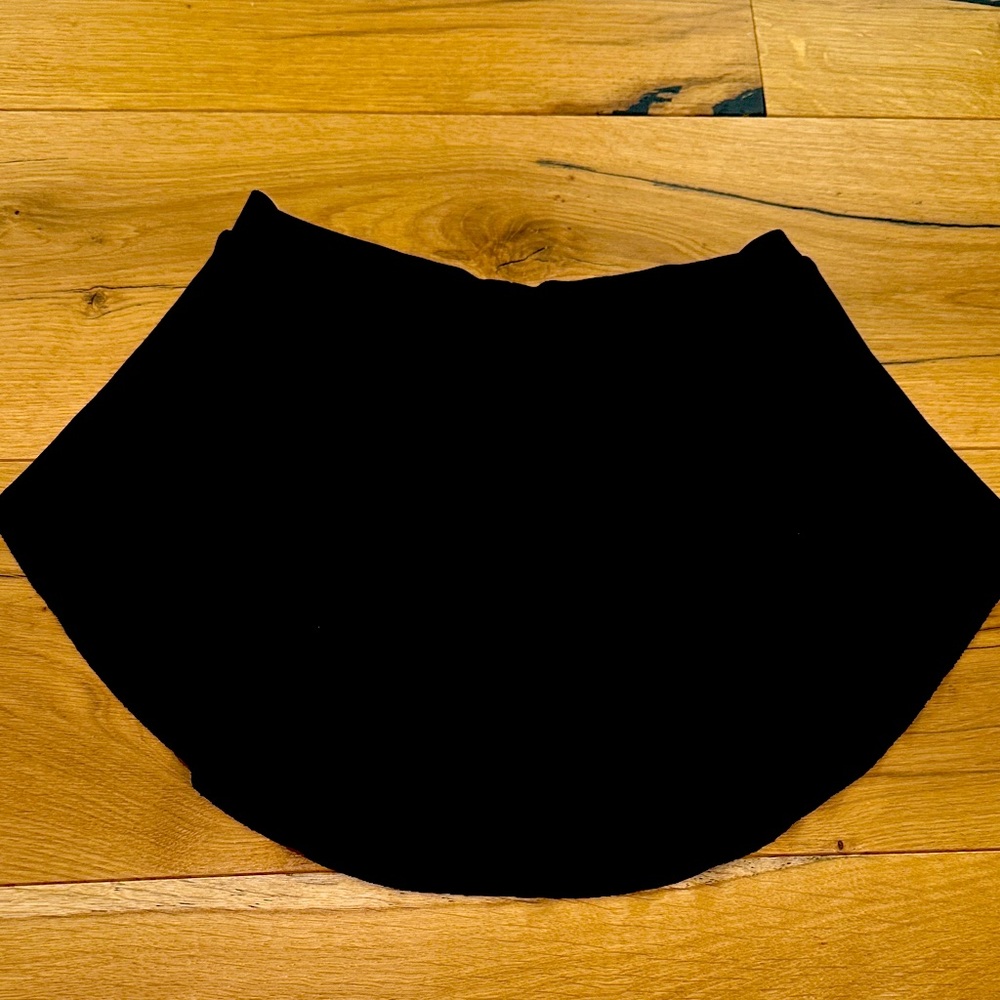 Bullet Pointe Black Skirt, XS